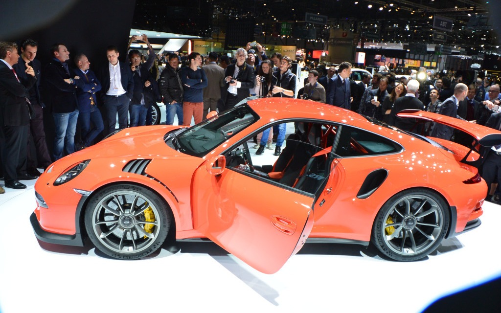 The 911 GT3 RS performs better than ever.