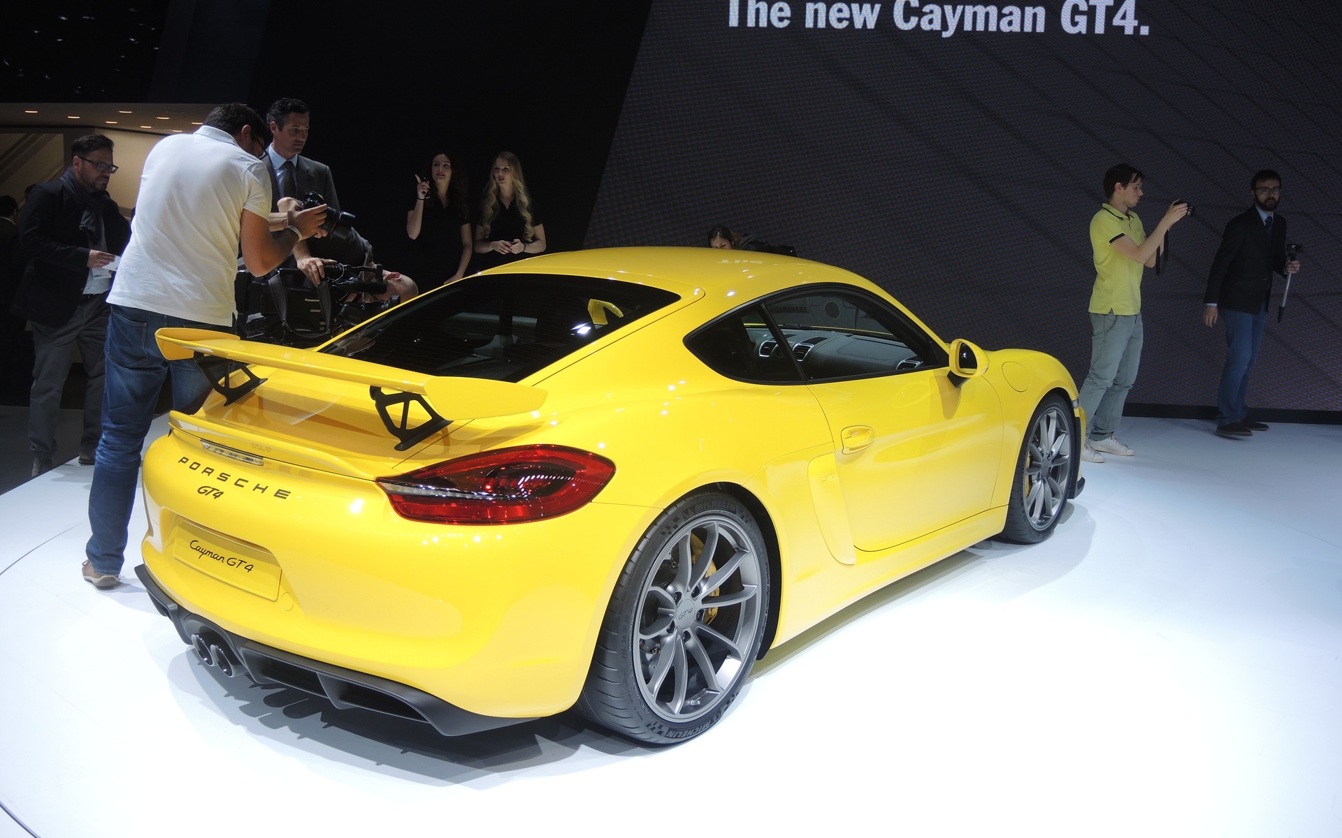 Porsche Cayman GT4