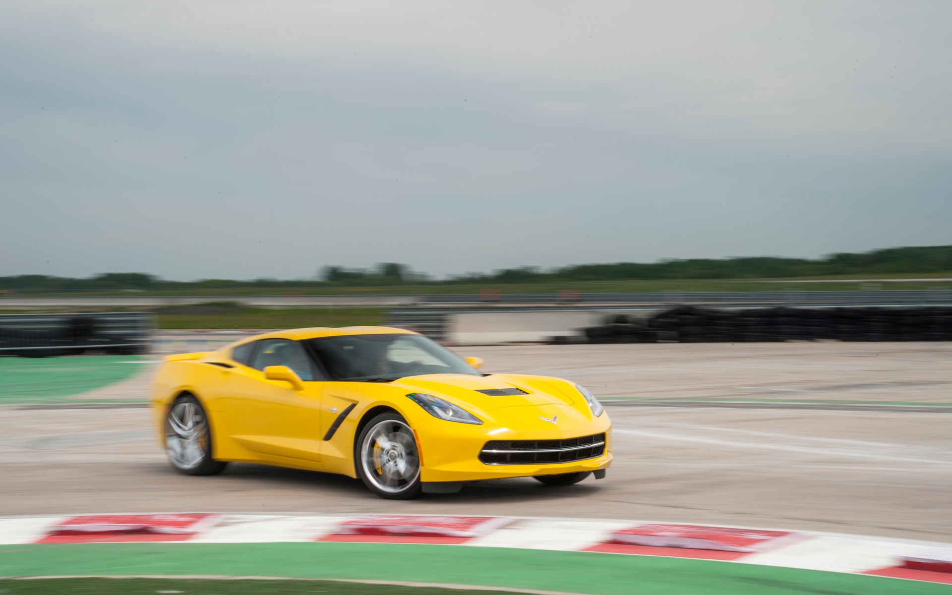 1re : Chevrolet Corvette Stingray