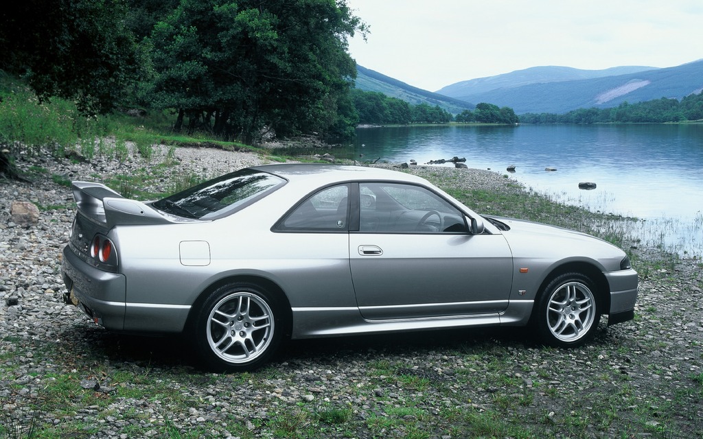 10 : Nissan Skyline GT-R R33