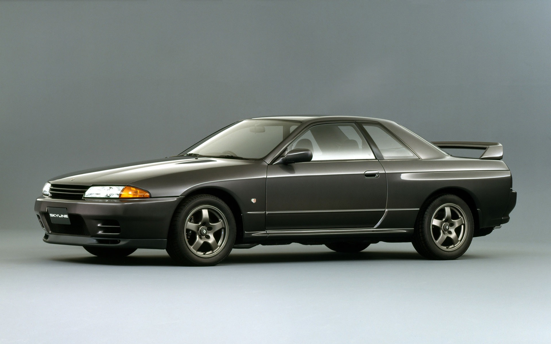 4 : Nissan Skyline GT-R R32