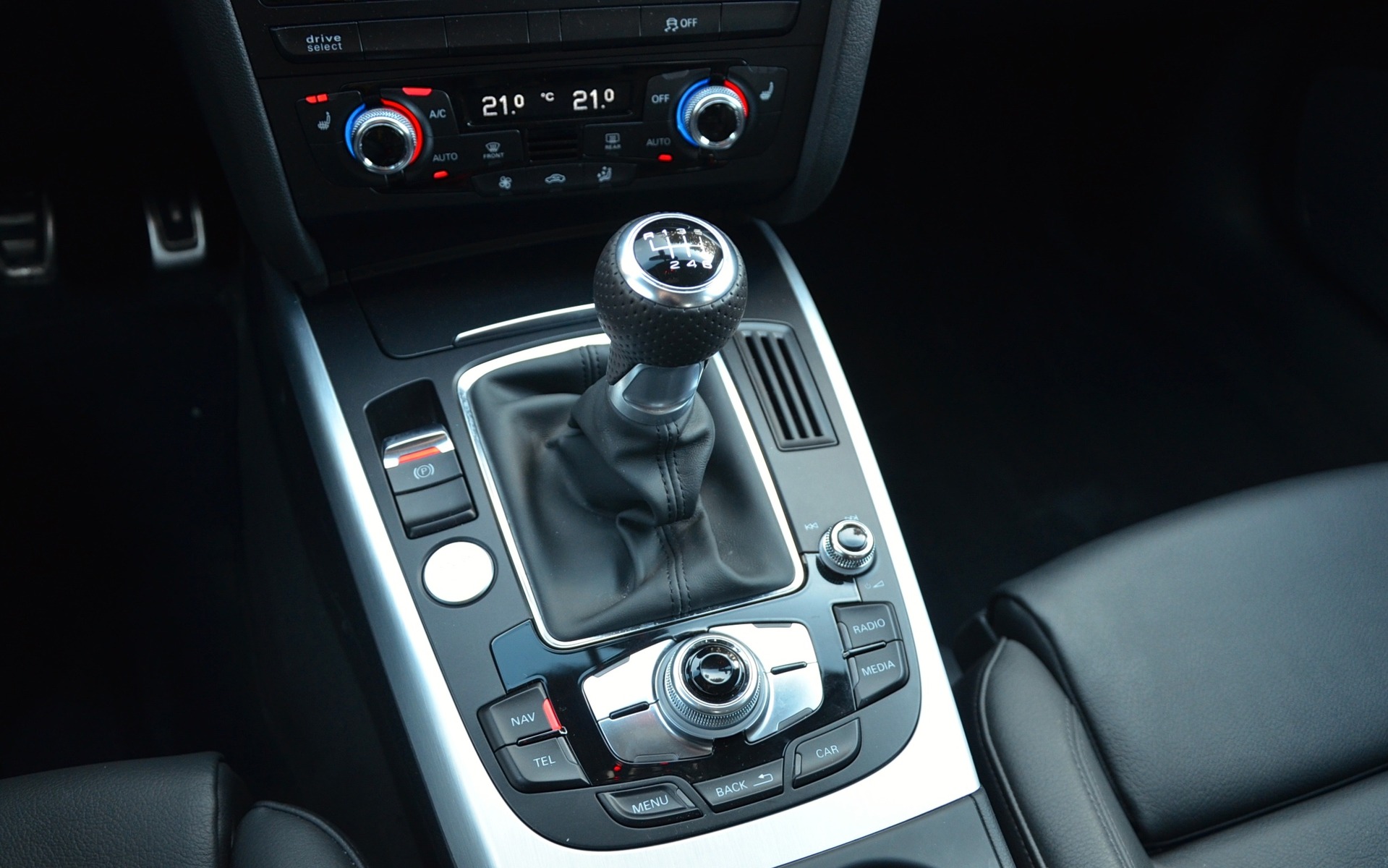 Audi A4 2015 - Boîte de vitesses manuelle.