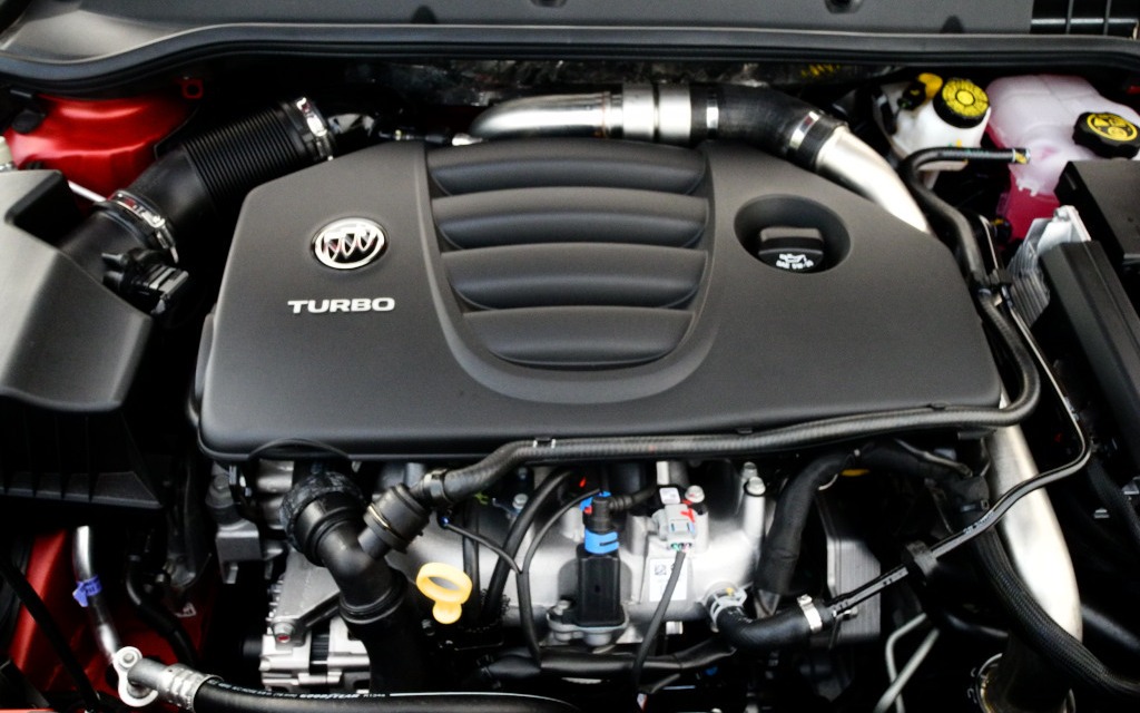 Le moteur turbo de 2,0 litres produit 250 chevaux.