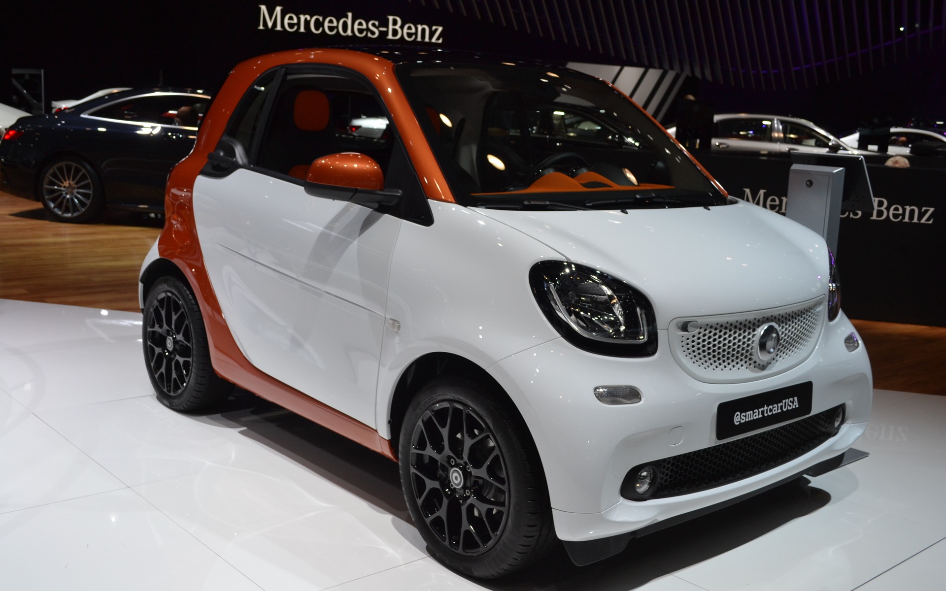 2016 Smart ForTwo upgrades tech and specs, stays small (pictures) - CNET