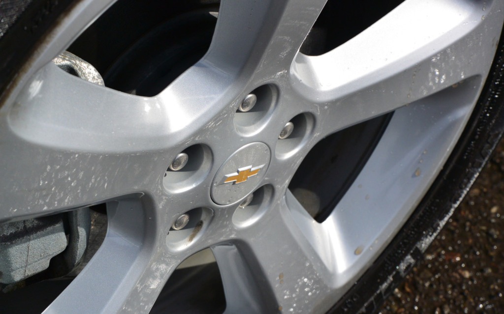 16-inch alloy wheels come factory standard on the LT trim level.