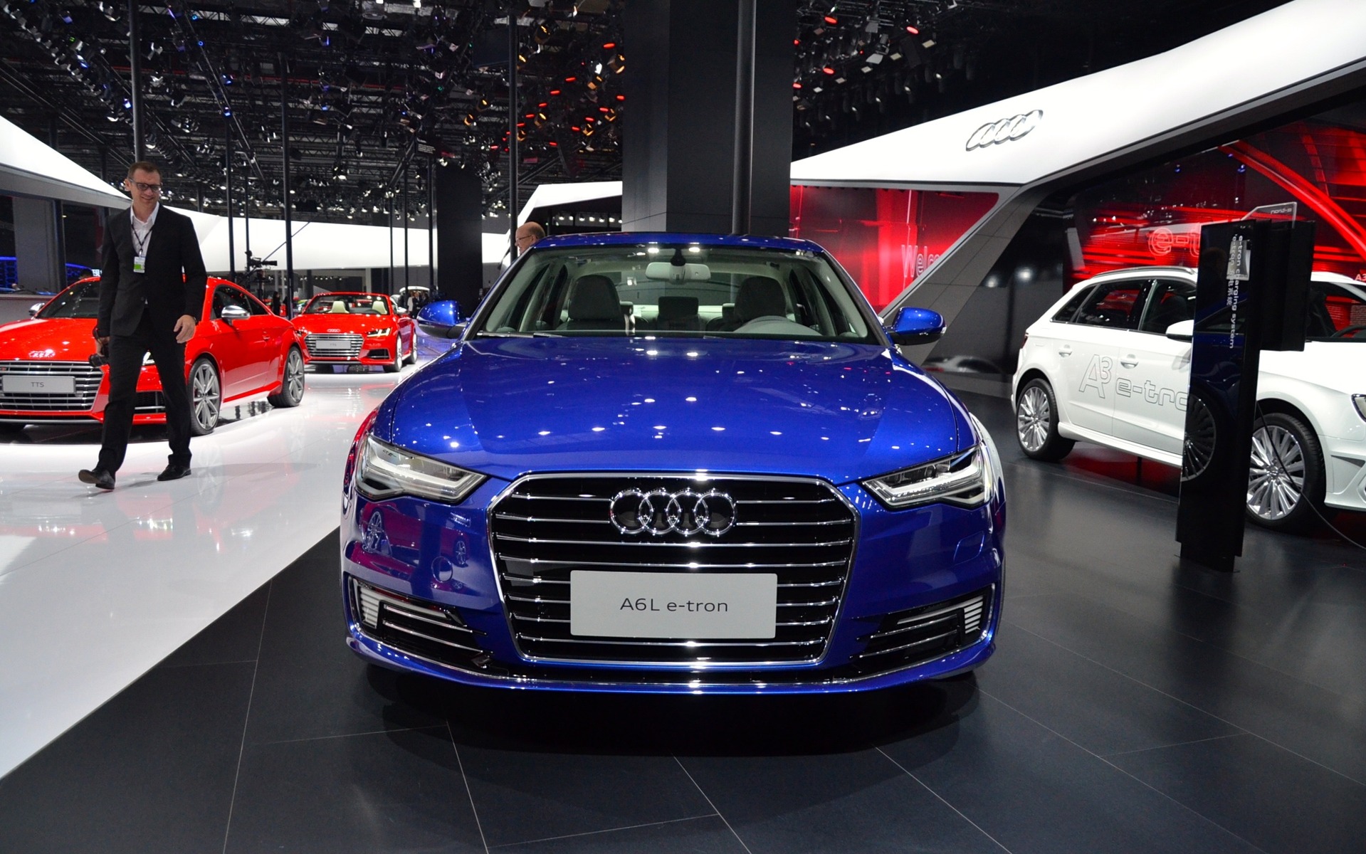 Audi A6 L e-tron 2016 au Salon de l'Auto de Shanghai 2015.