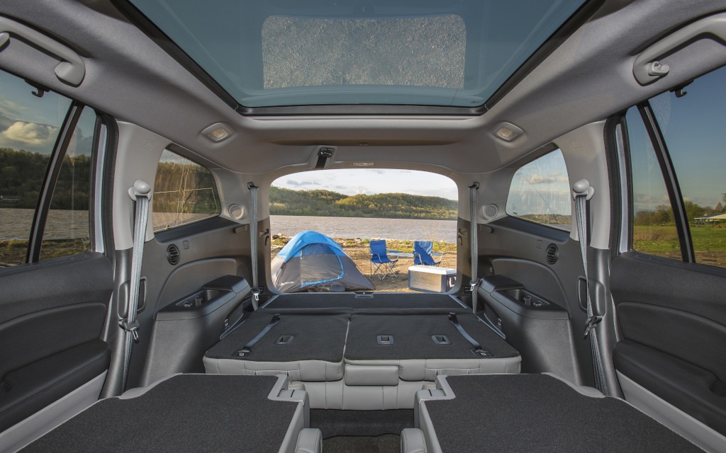 Once the seats are folded down, the cargo capacity is 3,072 litres.