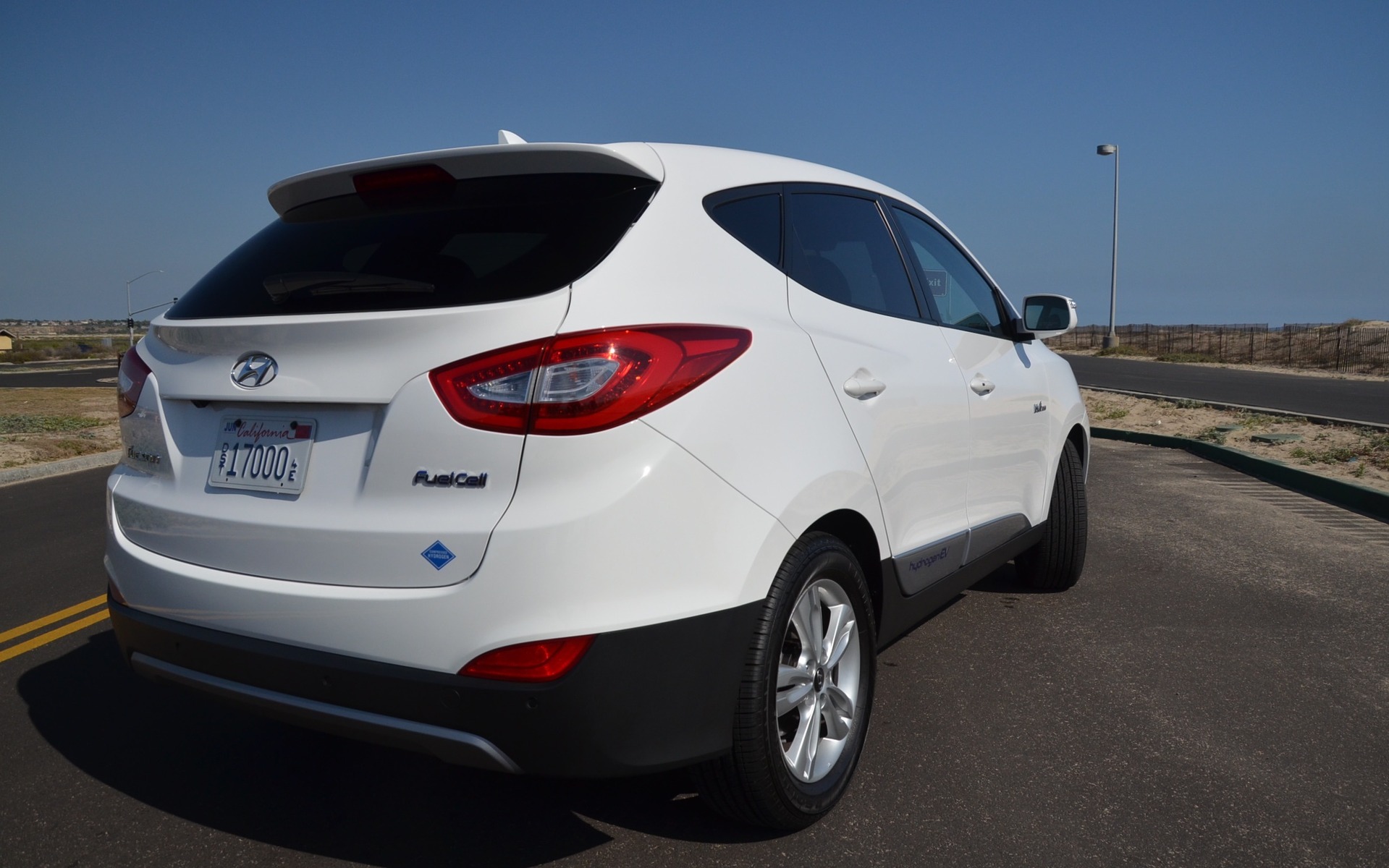 Hyundai Tucson Hydrogen EV 2015 