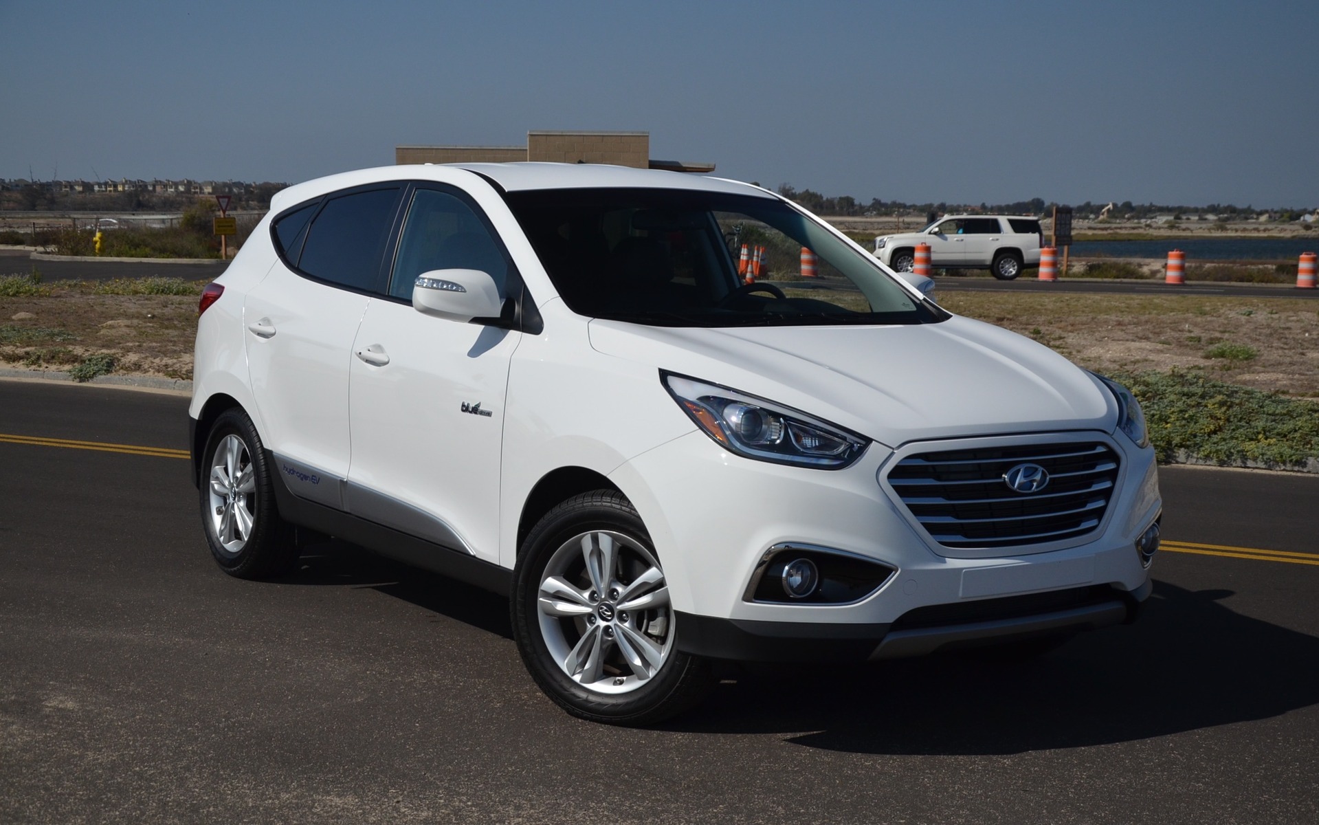 It looks a lot like the conventional Tucson, doesn’t it?