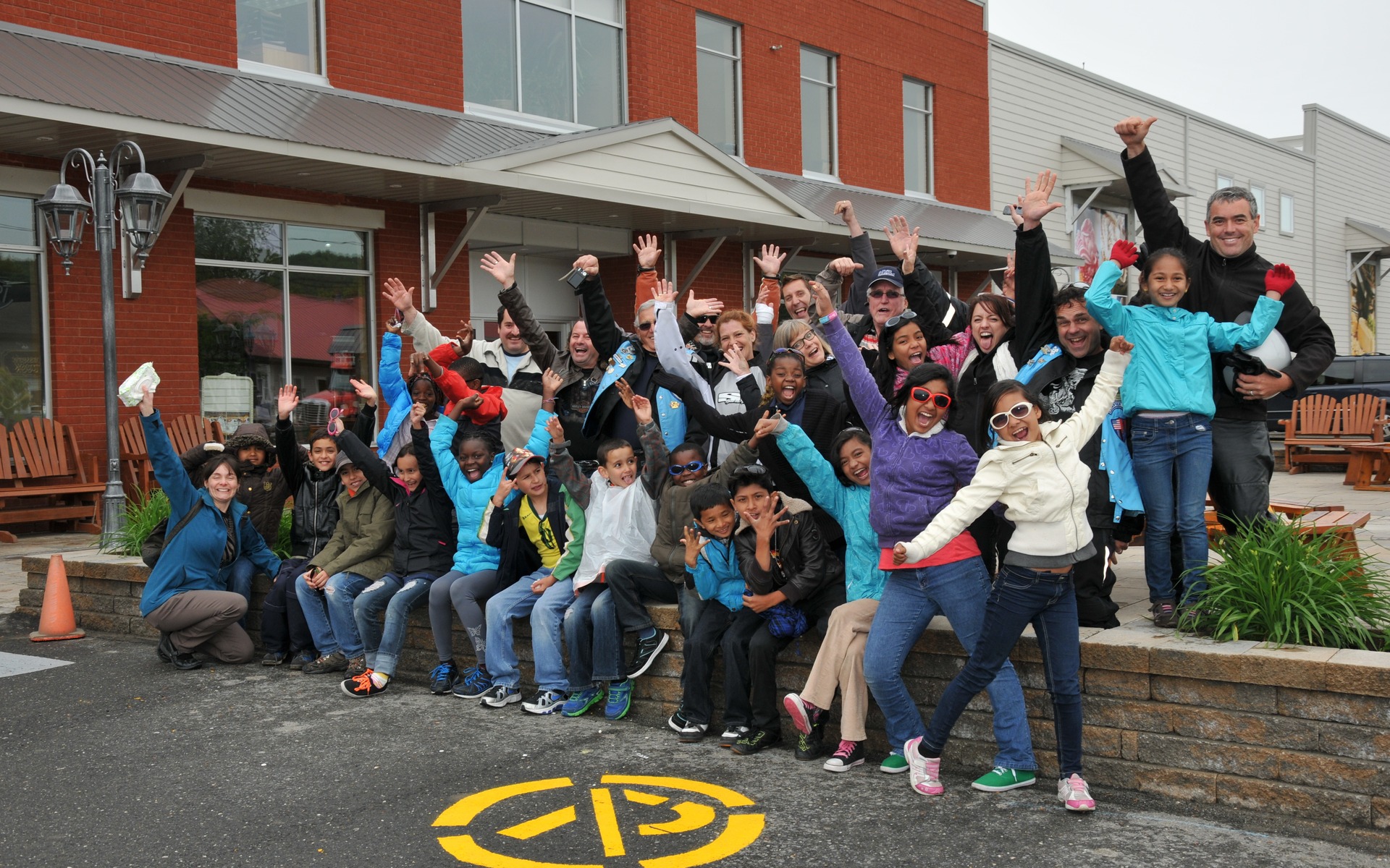 Bye les jeunes. On est fier de vous!