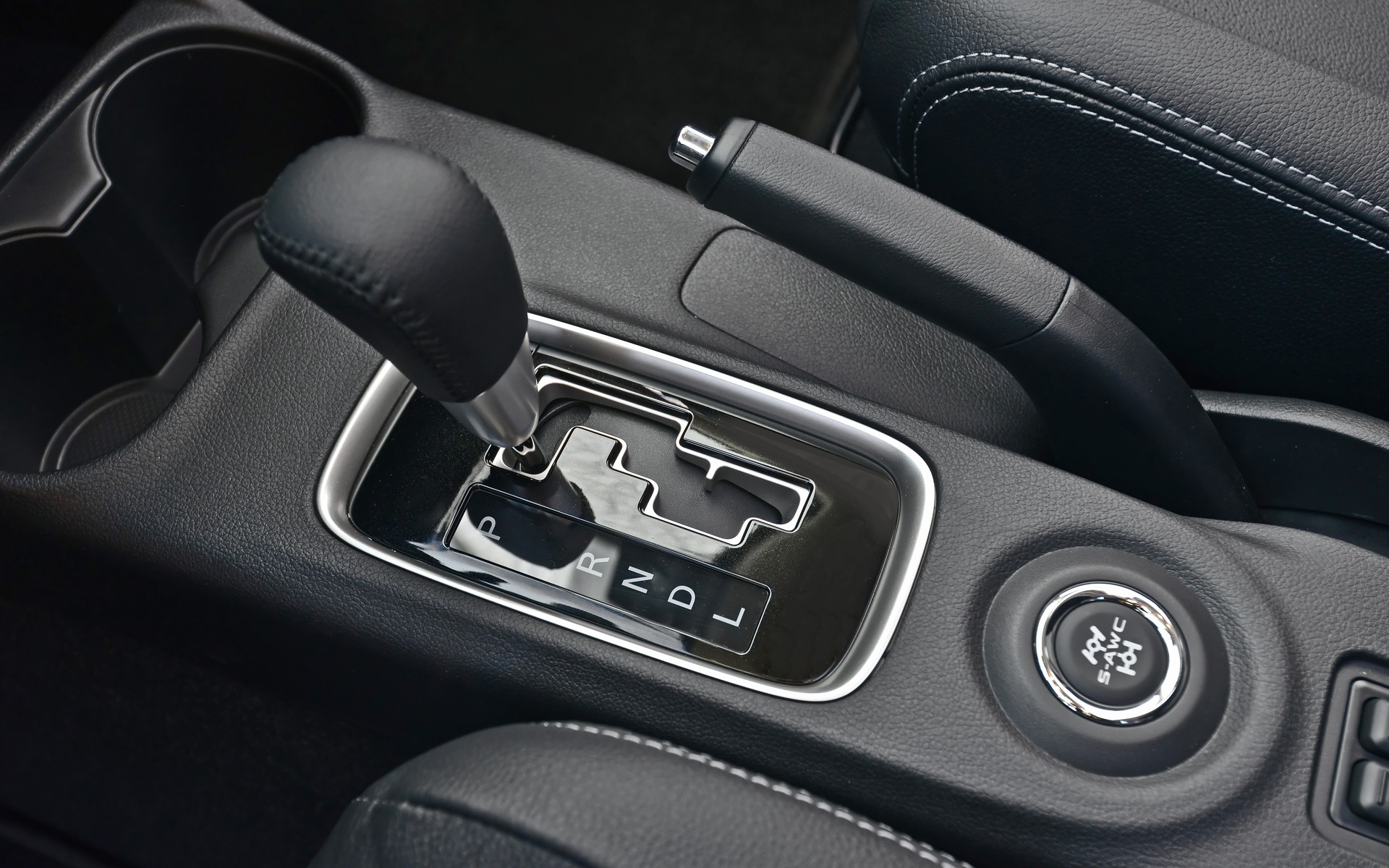 The V6 engine is paired with a six-speed automatic transmission.