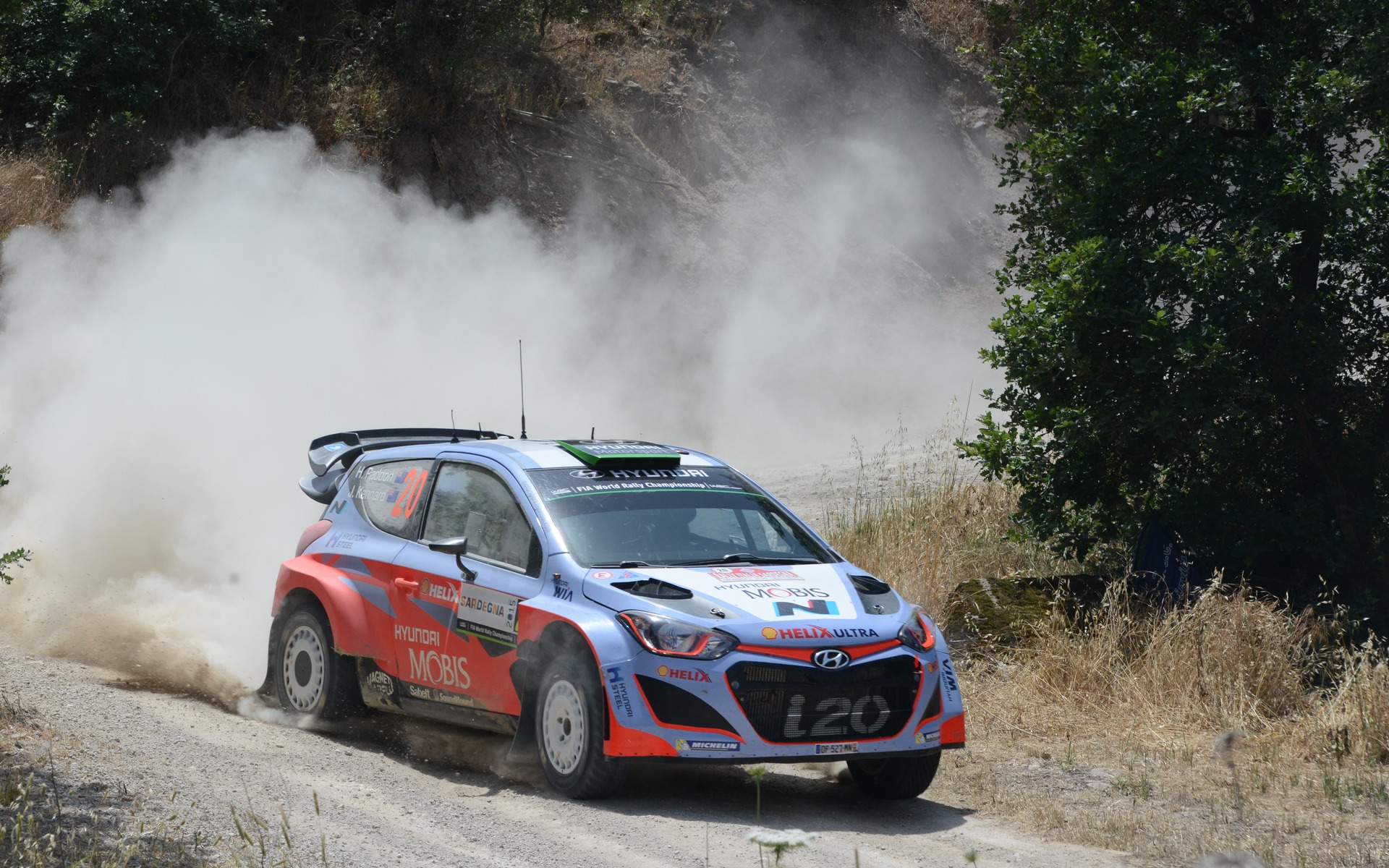 New Zealand’s Hayden Paddon came in second at the Italian Rally.