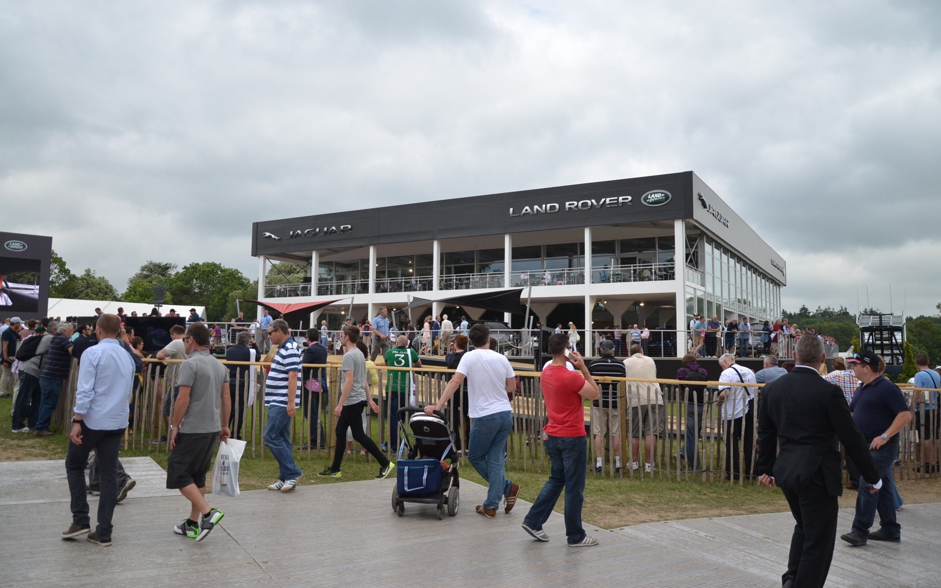 Festival of Speed de Goodwood 2015 - Stand Jaguar / Land Rover