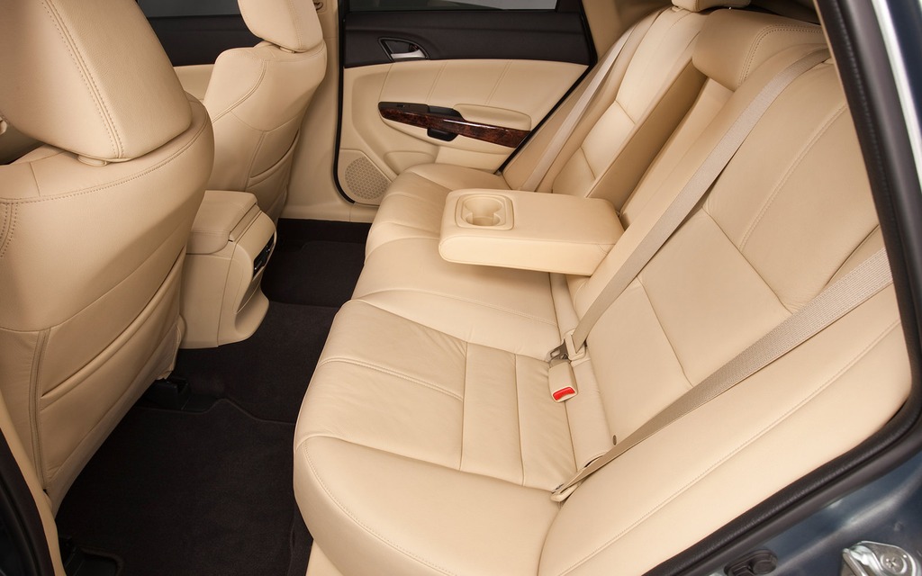 Honda Crosstour 2010