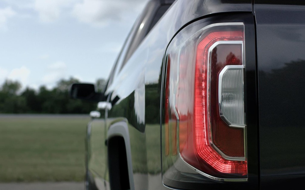 2016 GMC Sierra