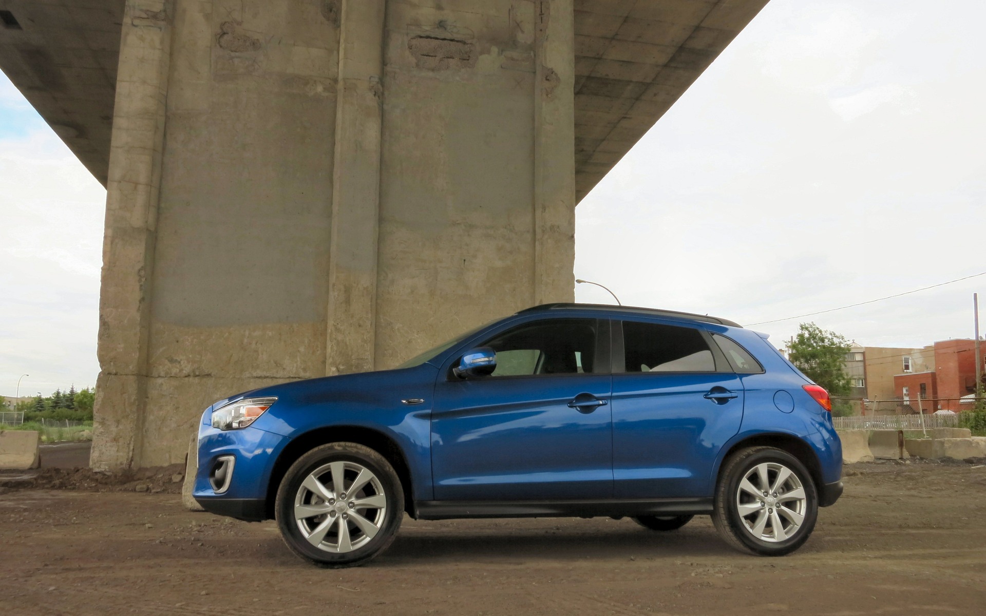 At the very least, the RVR one-ups the RAV4 when it comes to engine choice.