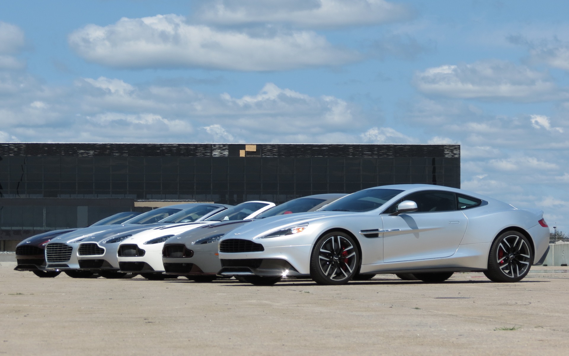 Toutes différentes et quand même toutes reconnaissables ces Aston Martin