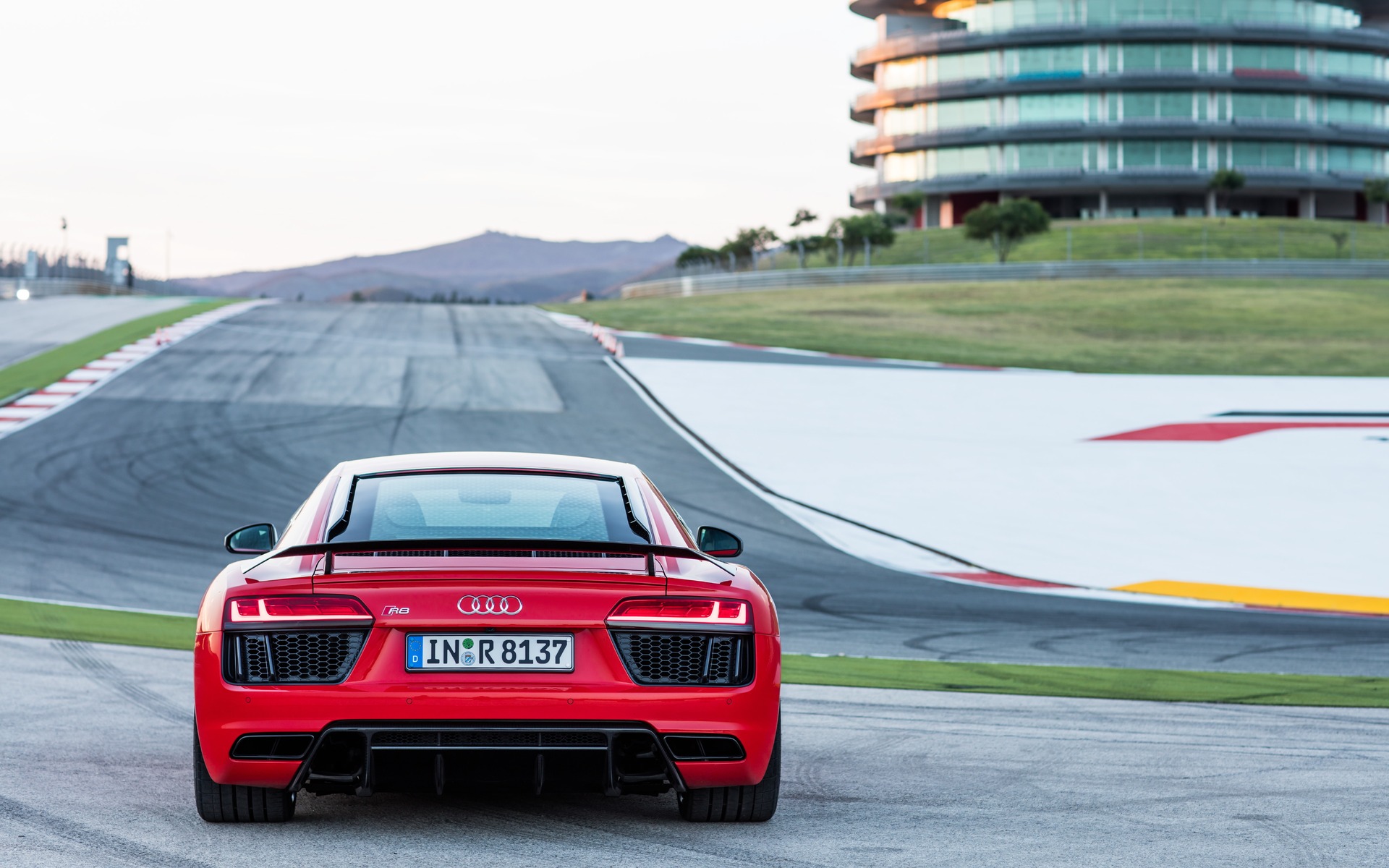 2017 Audi R8 V10 Plus