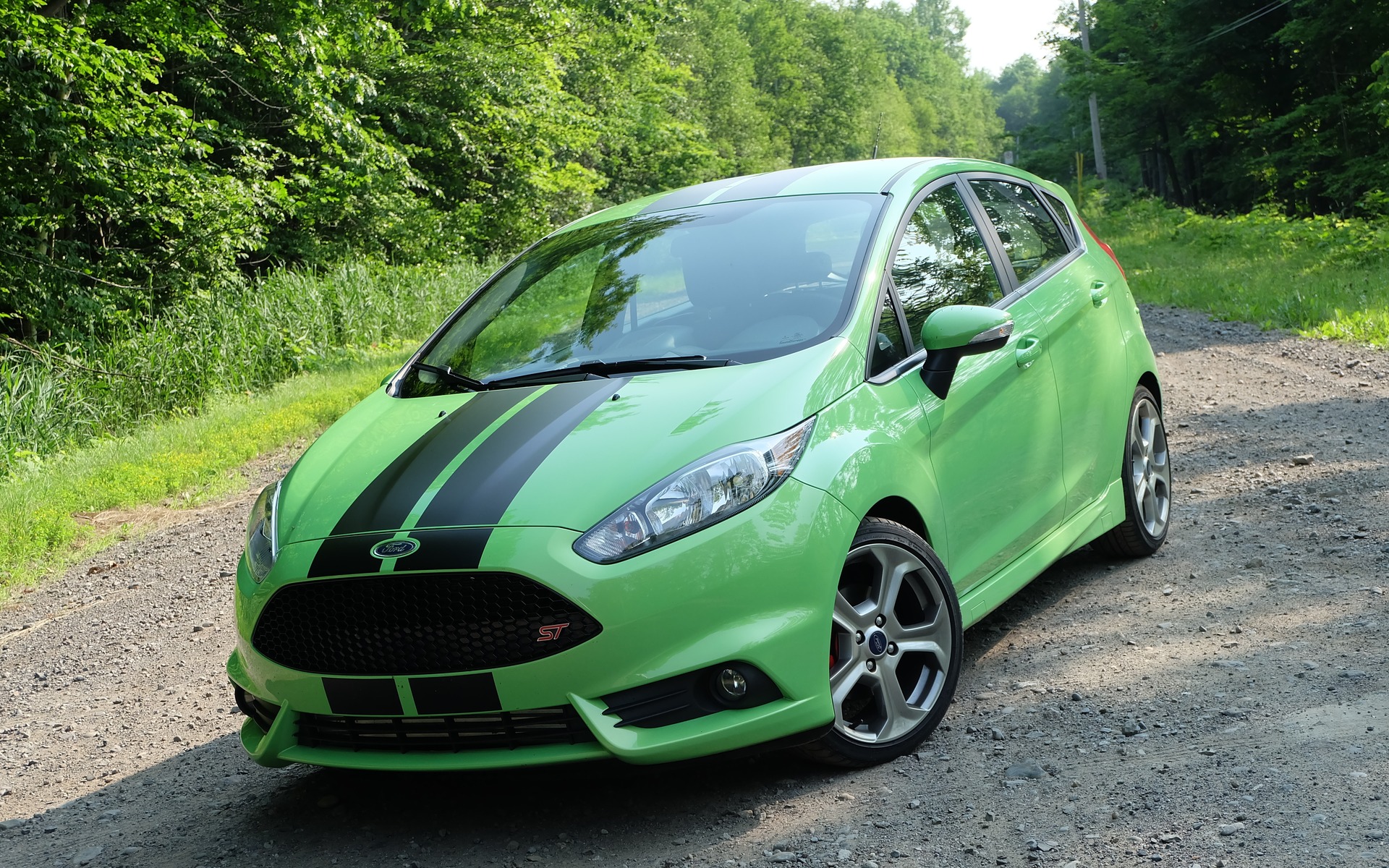 The Ford Fiesta ST comes standard with 17-inch wheels and a full bodykit.