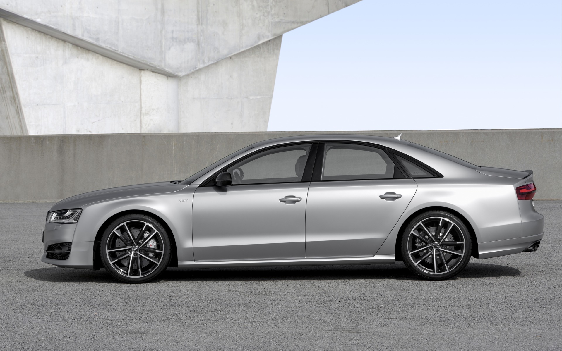2016 Audi S8 plus