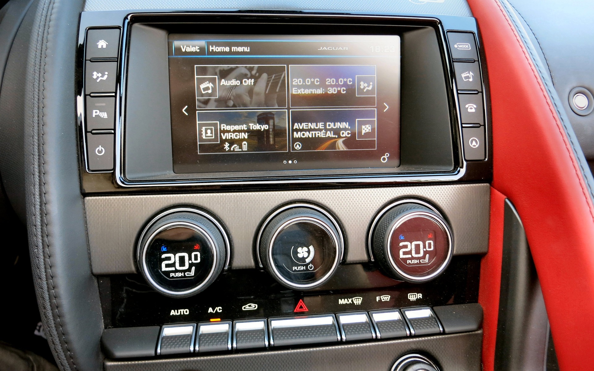 Infotainment continues to be a weak point for Jaguar.