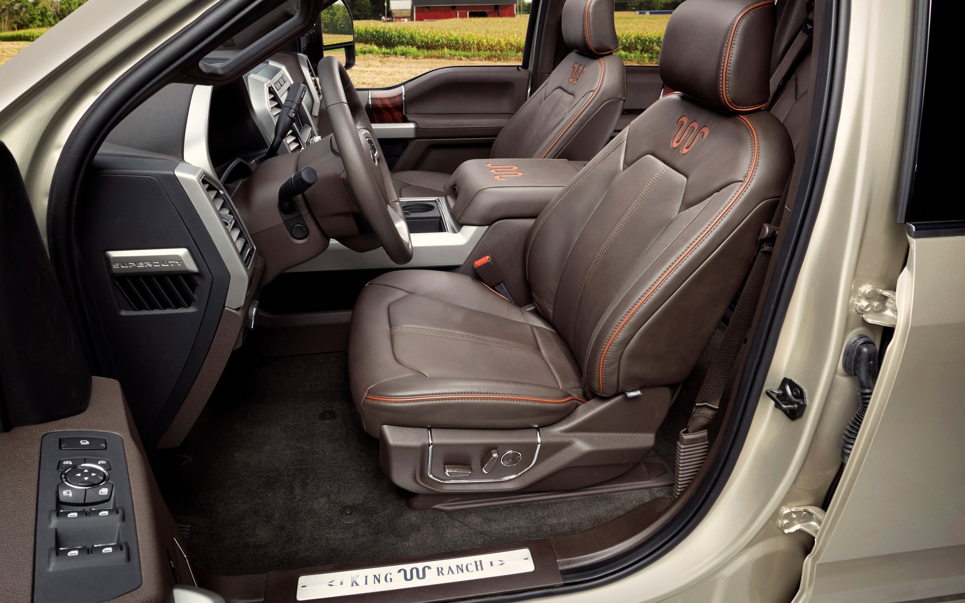 Luxurious King Ranch