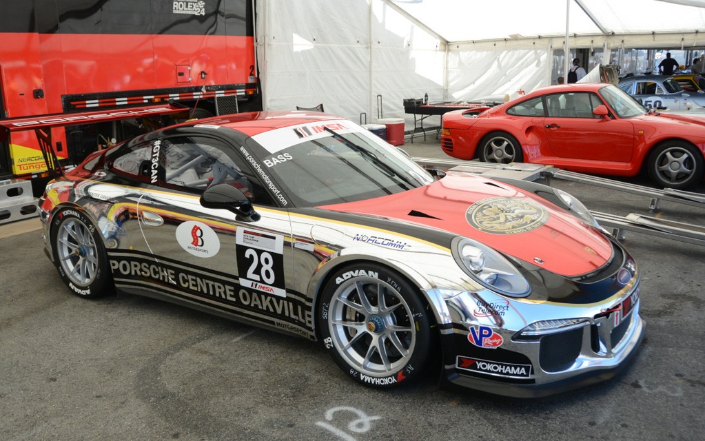 Quite a spectacular paint job for this GT3 car.