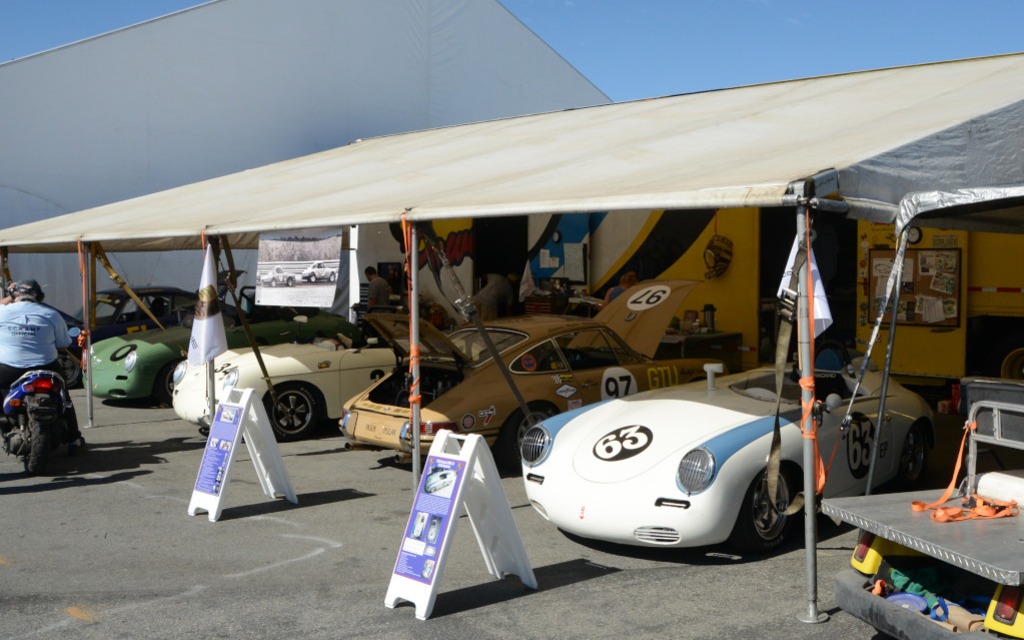 Even cars had to be protected from the burning sun.