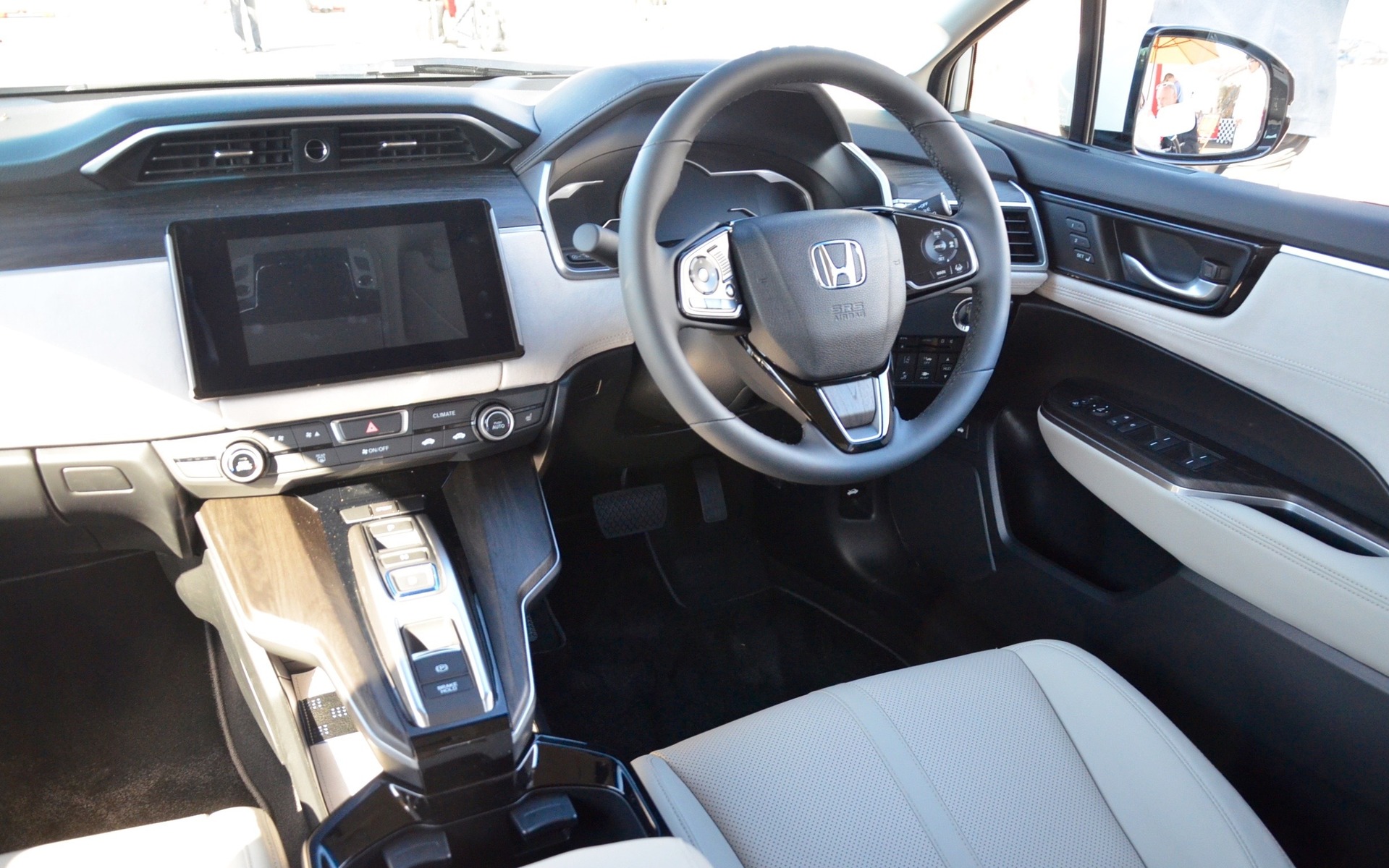 Honda Clarity Fuel Cell - Habitacle et planche de bord.