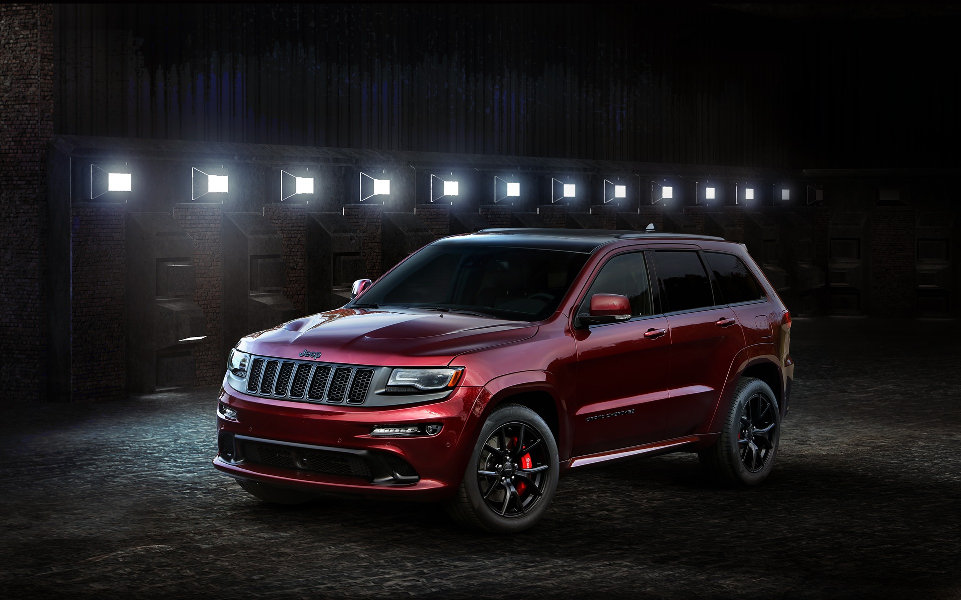 Jeep Grand Cherokee SRT Night