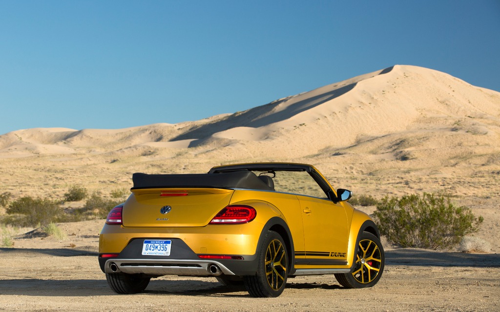 2016 Volkswagen Beetle Dune