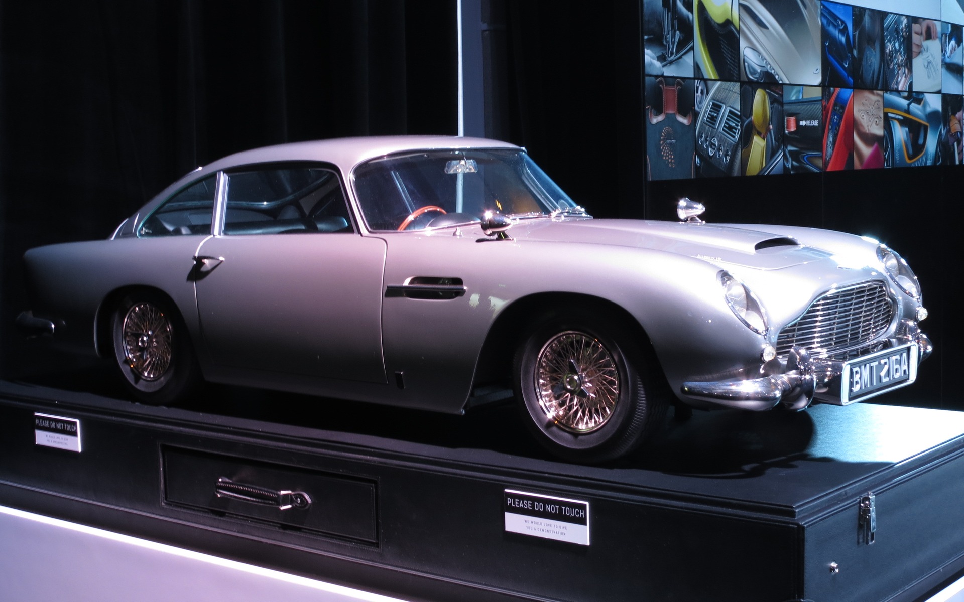 Aston Martin DB5 maquette tiers