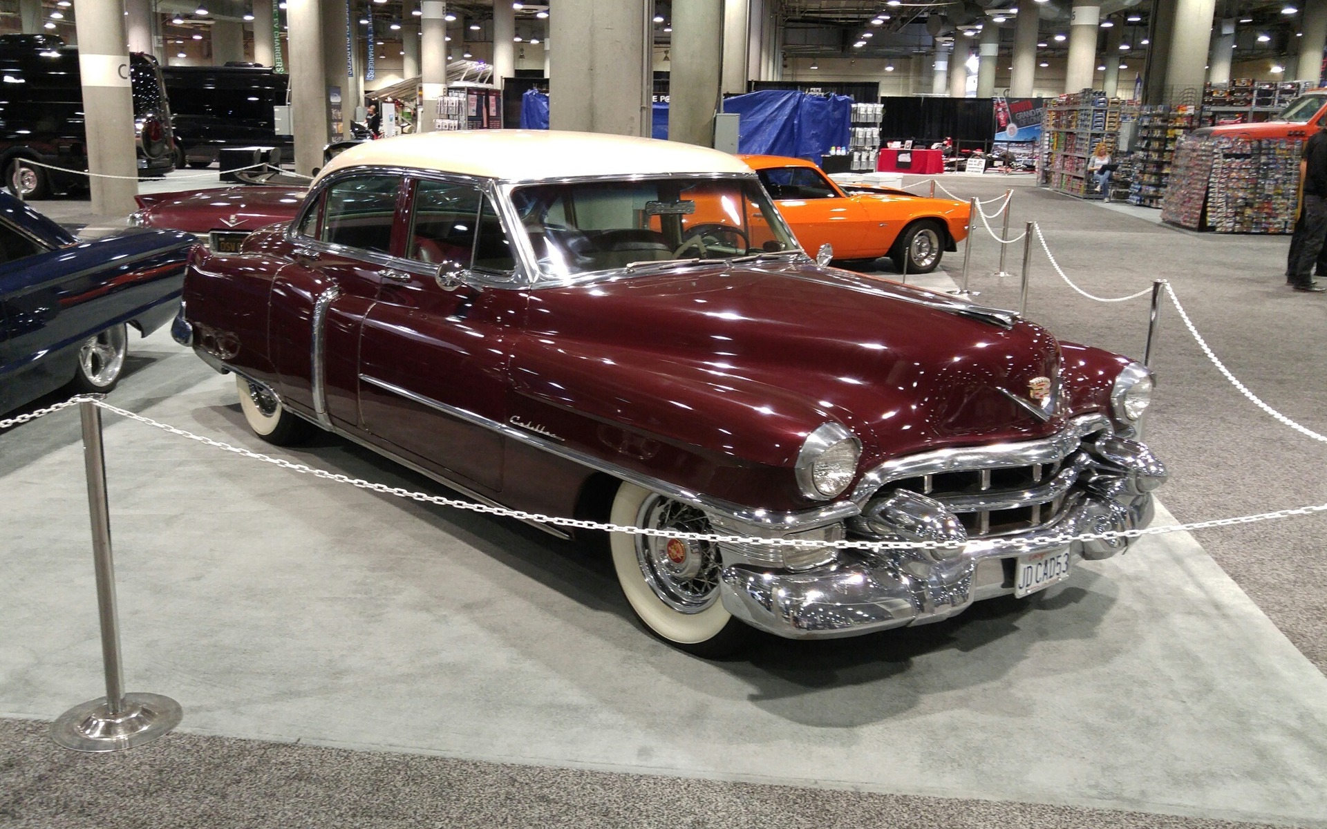 Un classique de la belle époque, une Cadillac 1953.
