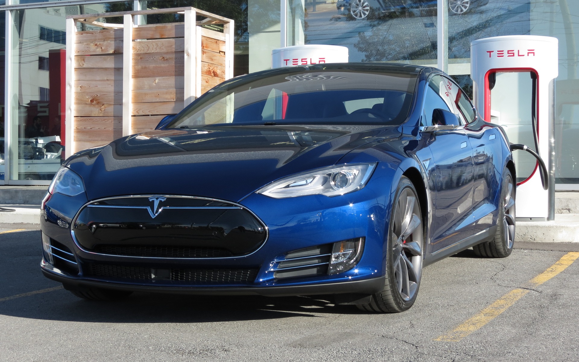 The Tesla Model S P90D and the Supercharger make a good combination 