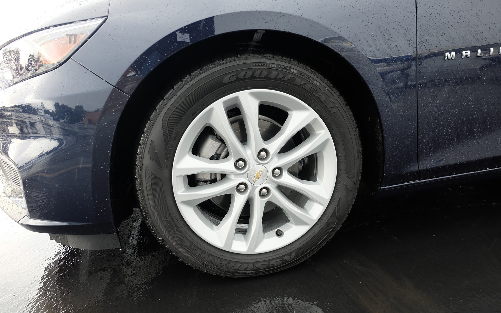 The Premier trim level gets standard 18-inch wheels