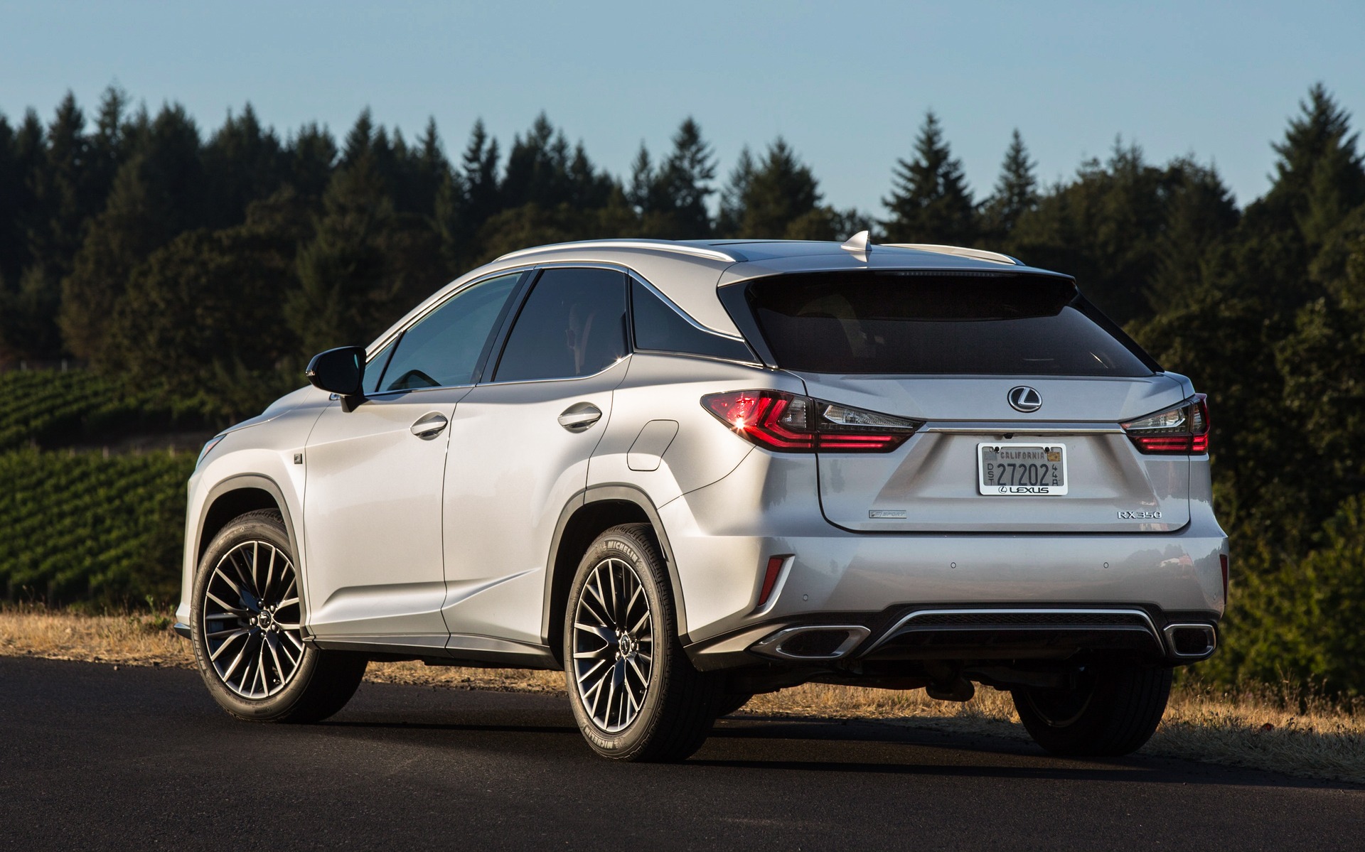 Chiseled new lines for the 2016 Lexus RX 350 F SPORT