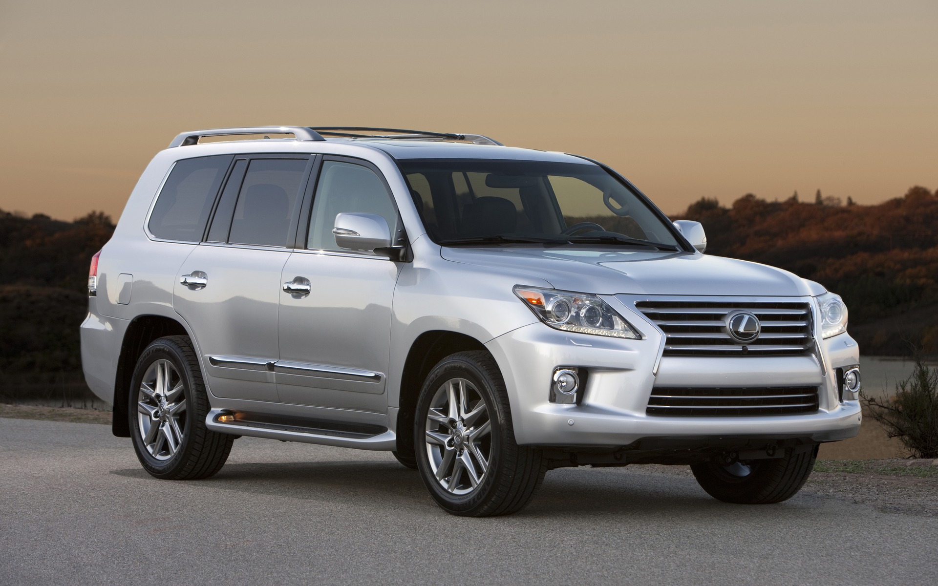 The venerable Lexus LX 570 soldiers on