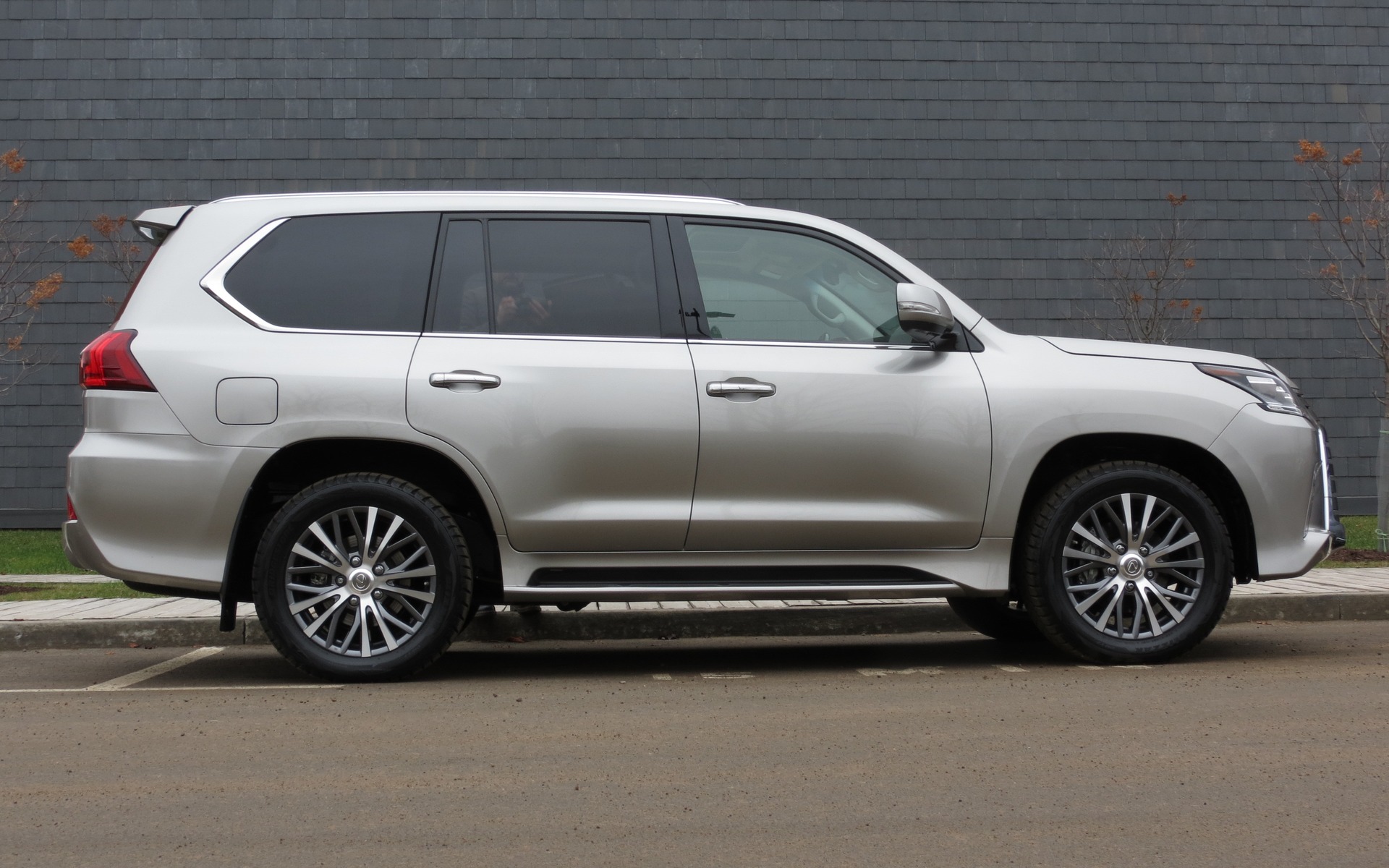 Lexus LX 570 2016