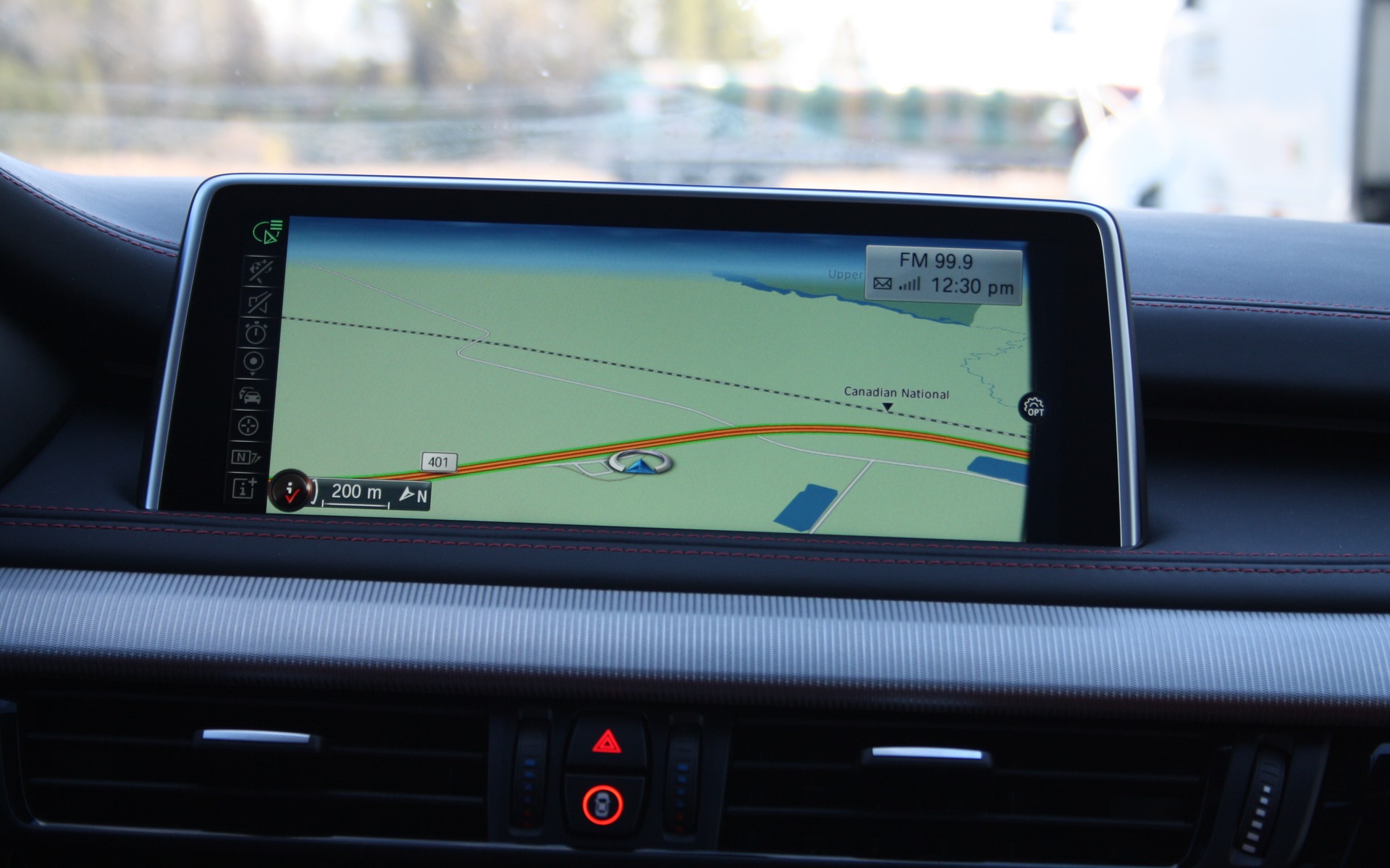 Un grand écran facile à consulter. S'il l'était autant à programmer...