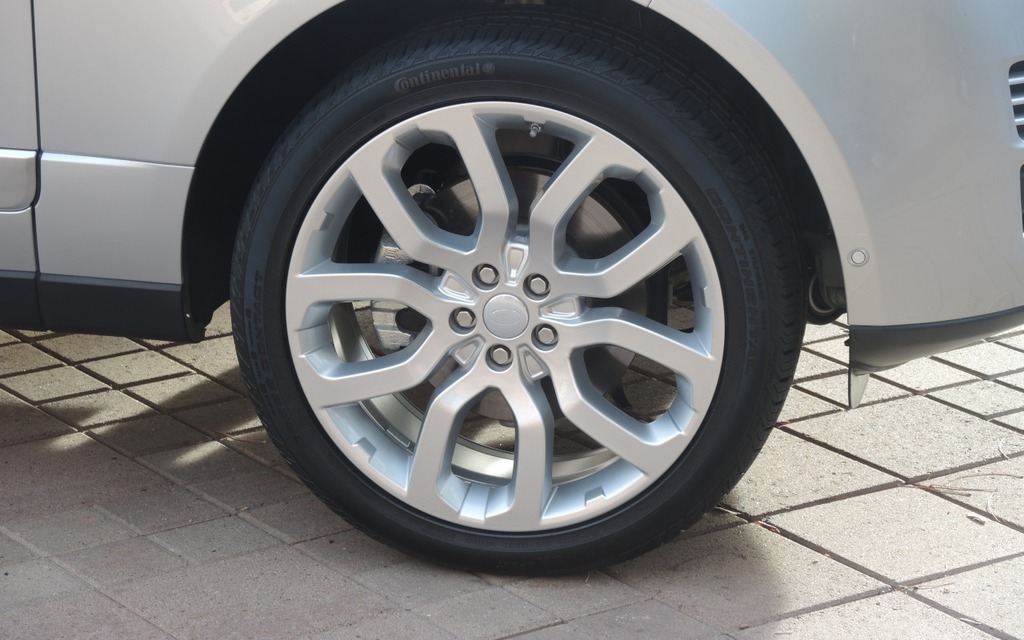 The Range Rover's robust alloy wheels.
