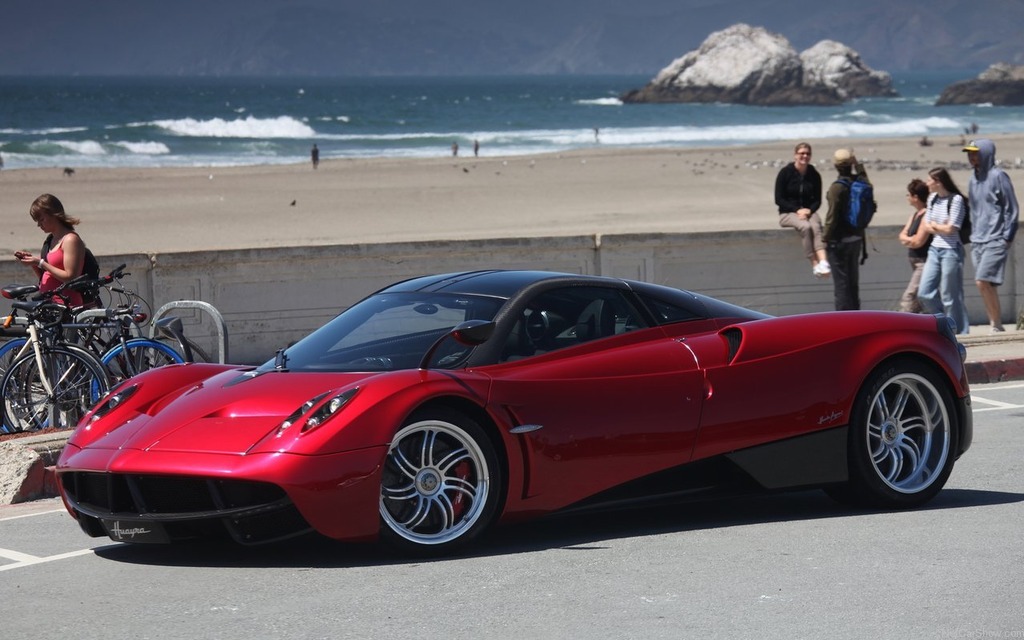 Pagani Huayra 2015