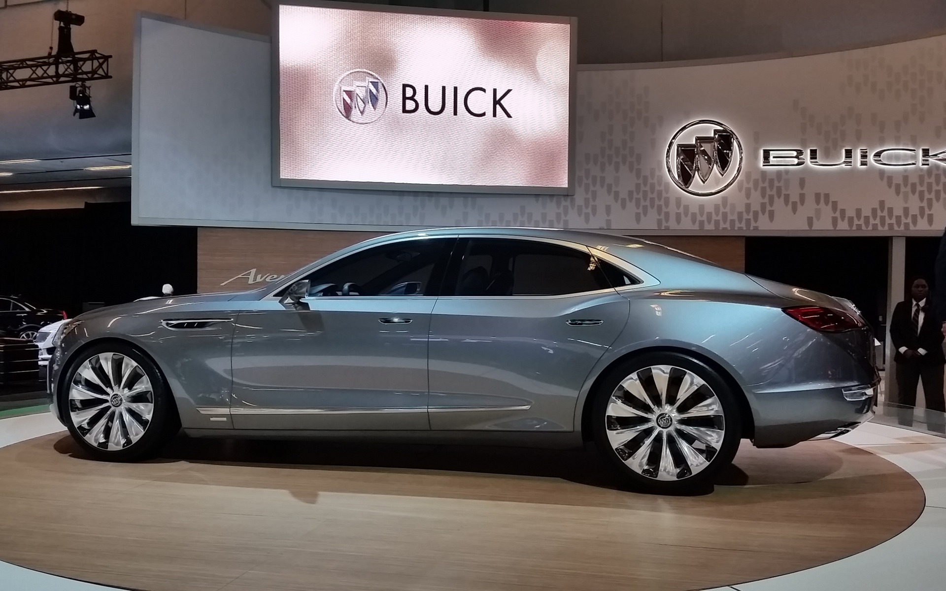 Buick Avenir Concept