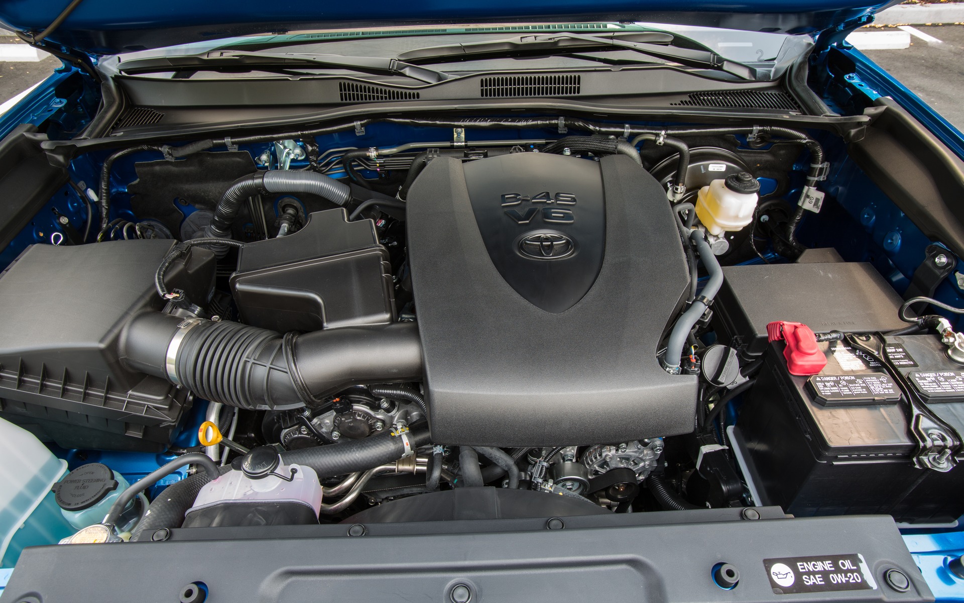 The 3.5-litre, Atkinson-cycle V6 engine in the 2016 Toyota Tacoma