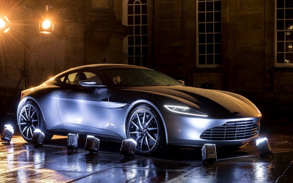 Aston Martin DB10