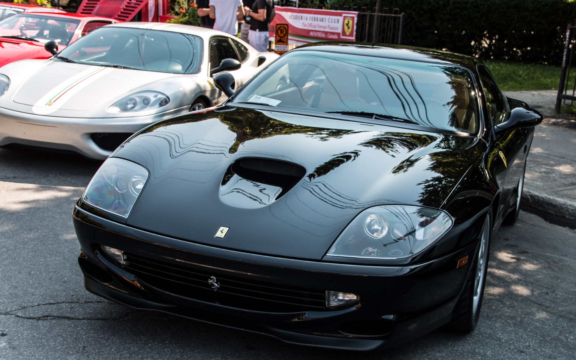 Des Ferrari dans les rues de Montréal lors du Grand Prix 2015