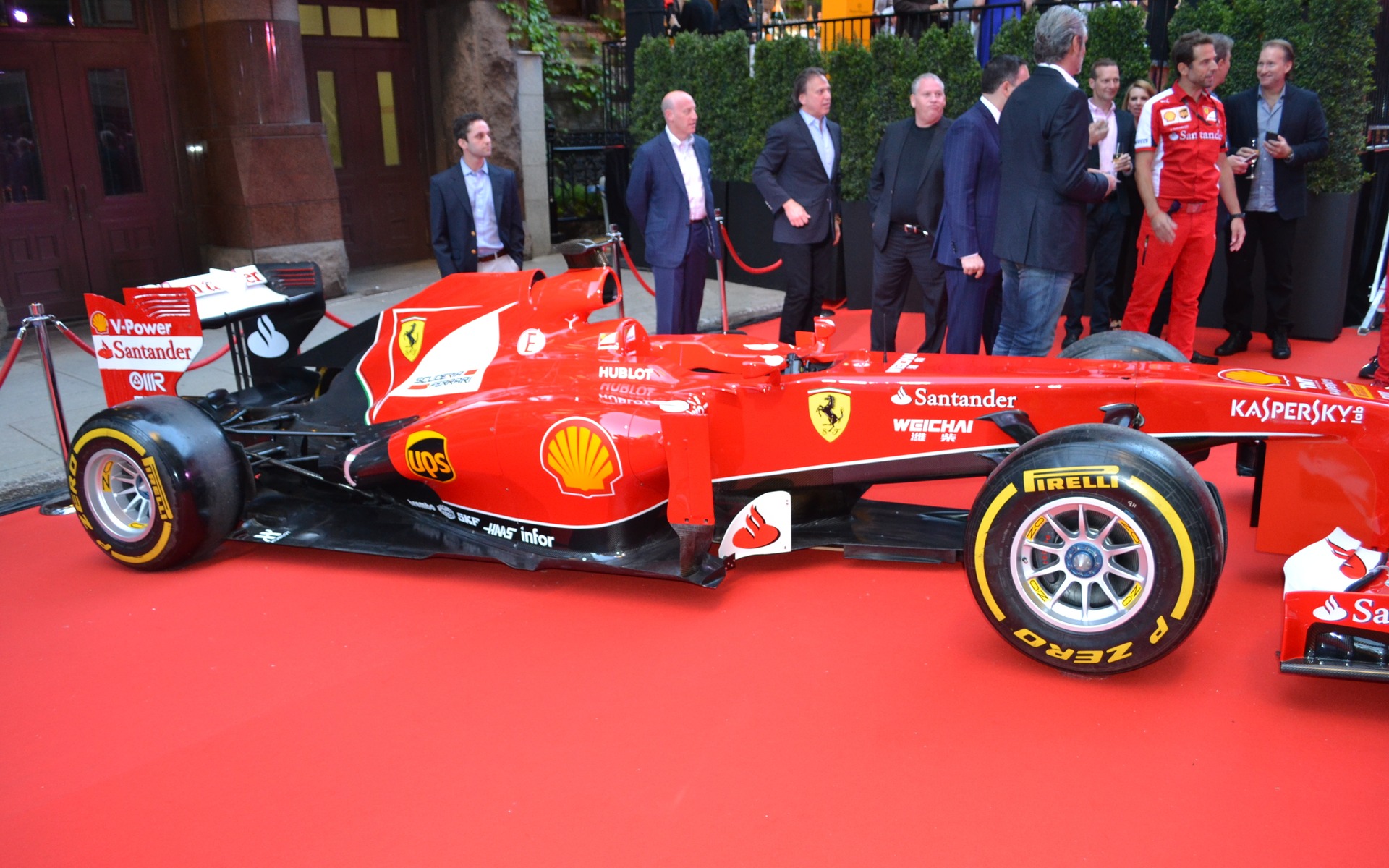 Des Ferrari dans les rues de Montréal lors du Grand Prix 2015