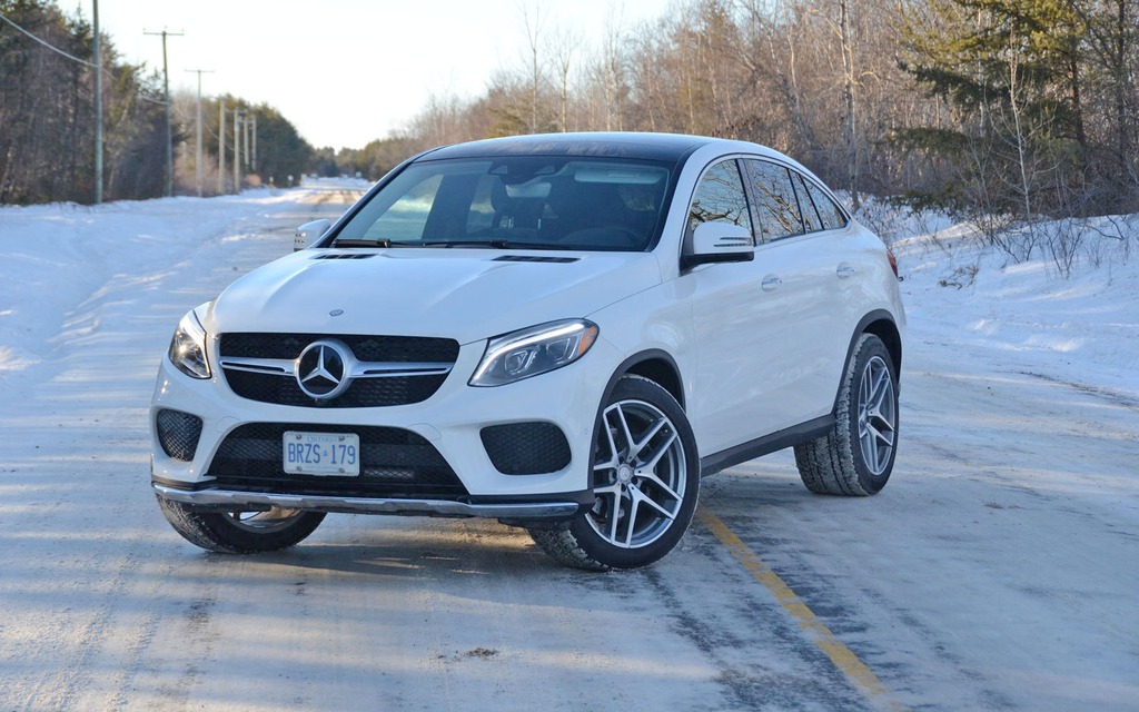 2016 Mercedes Benz Gle 350d 4matic Coupe Hits The Ground