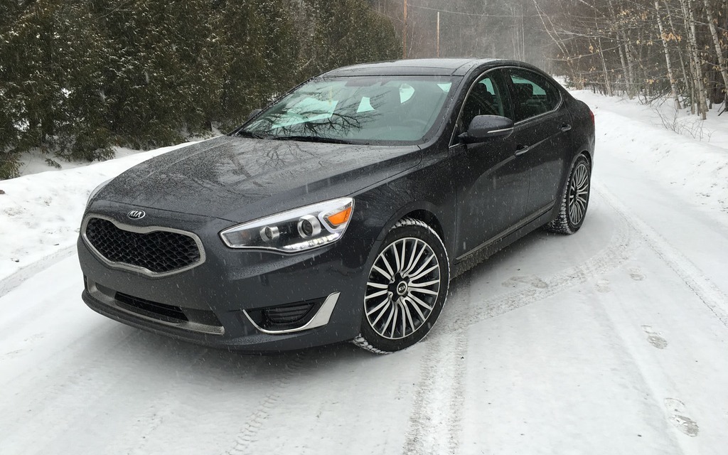 2016 Kia Cadenza