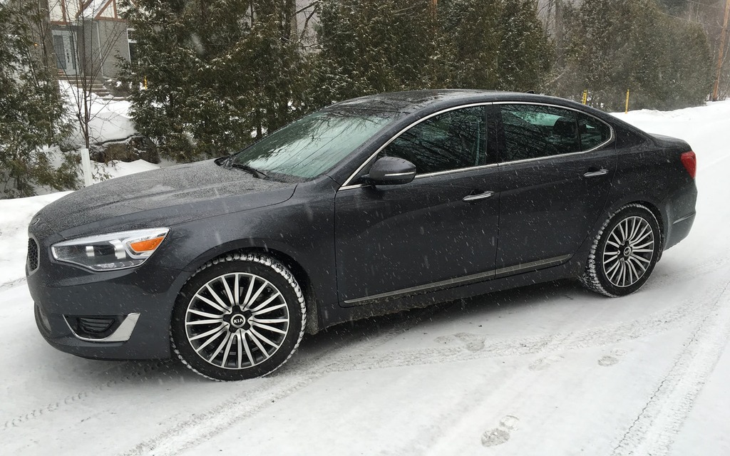 2016 Kia Cadenza