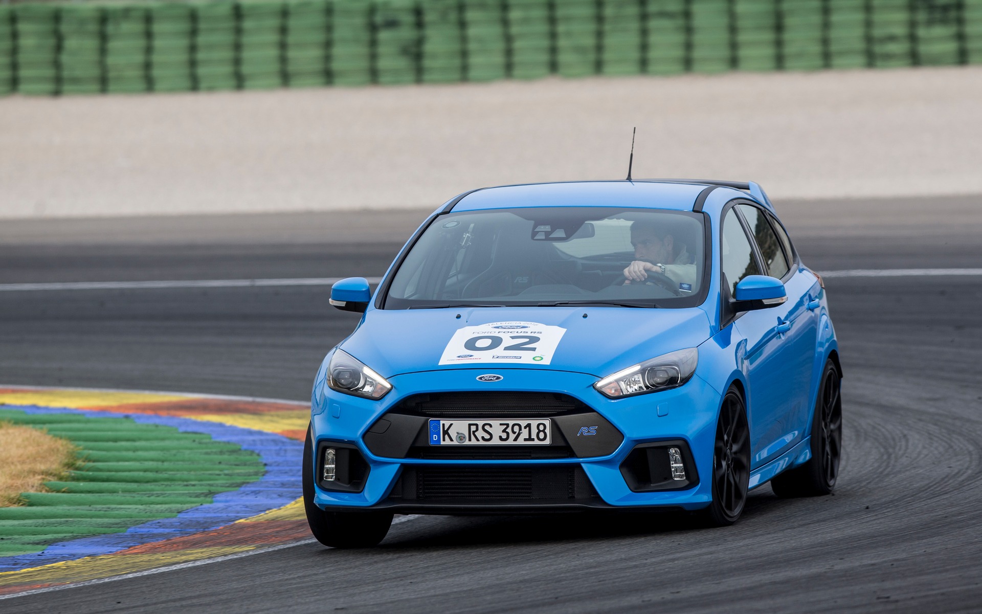 2016 Ford Focus RS: A Sizzling Hot Hatch - The Car Guide